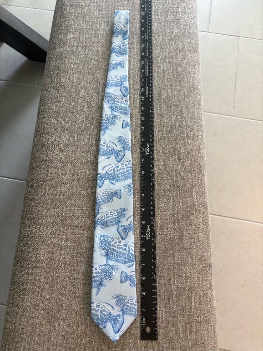 Art And Soul Light Blue and White Fish Pattern Silk Tie
